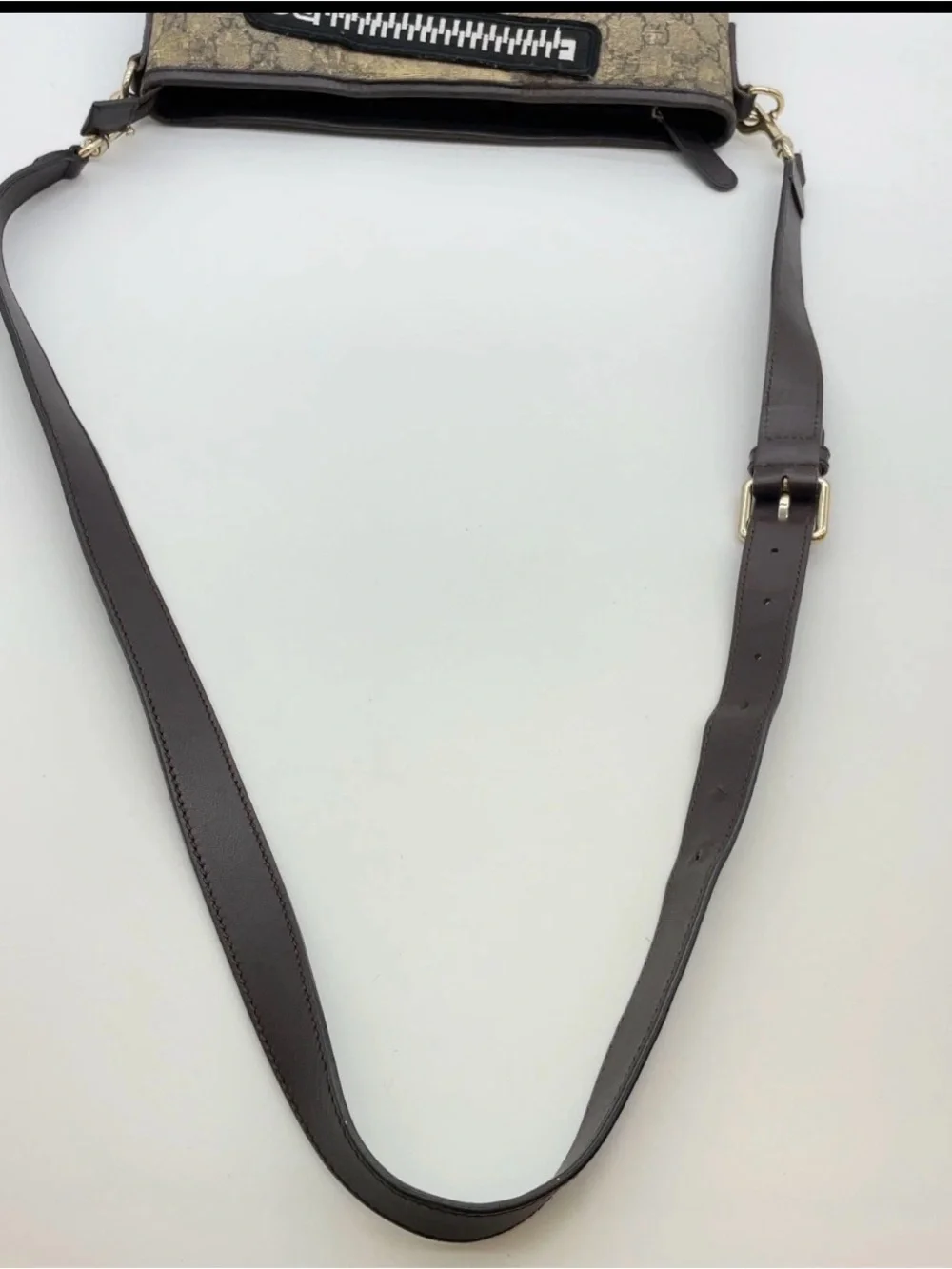 Gucci 🤎 Courrier GG Supreme Messenger bag with Tiger Patch -GUC (Rare design)